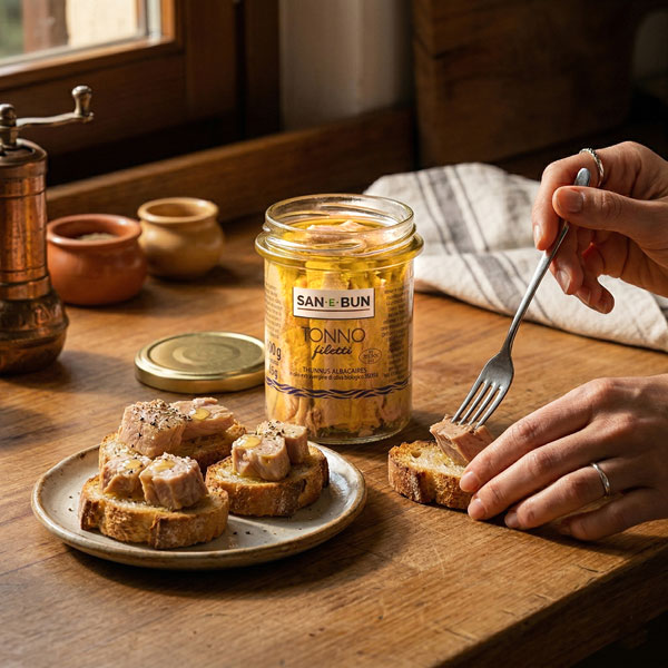 Ricetta crostini tiepidi con tonno San e Bun e limone